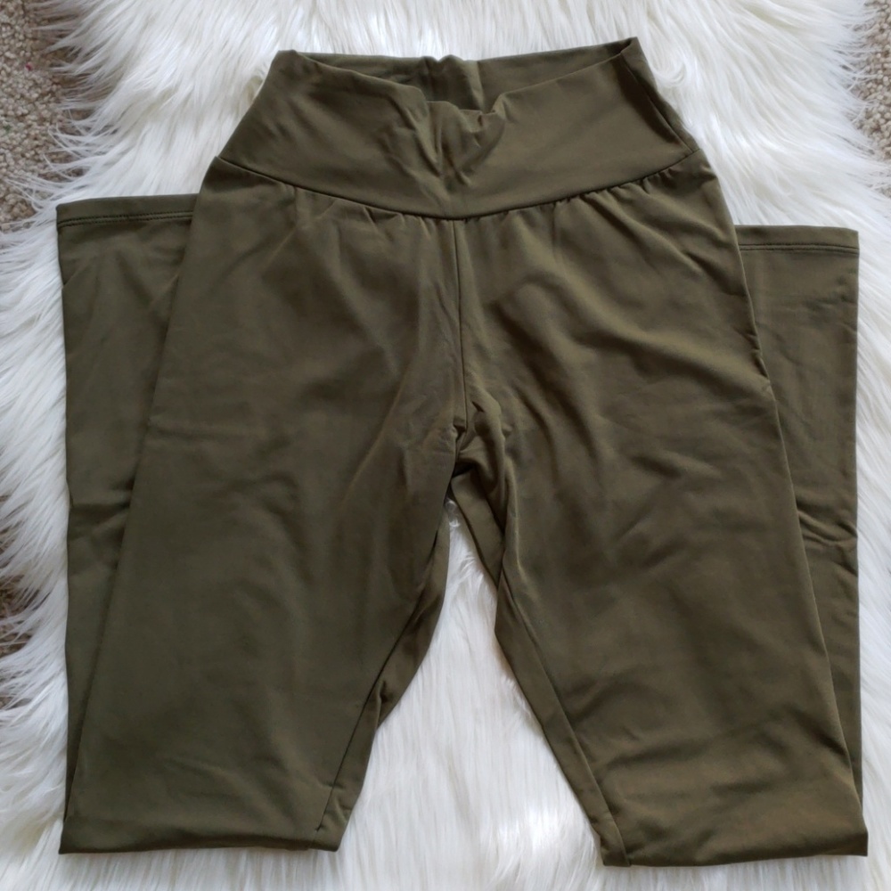 Last L!!! Green cozy yoga workout set - Picture 6 of 8